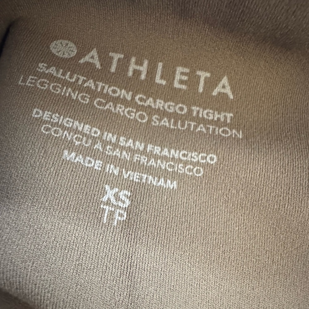 Athleta Salutation Cargo Tight XS Brown NWT - Picture 5 of 6